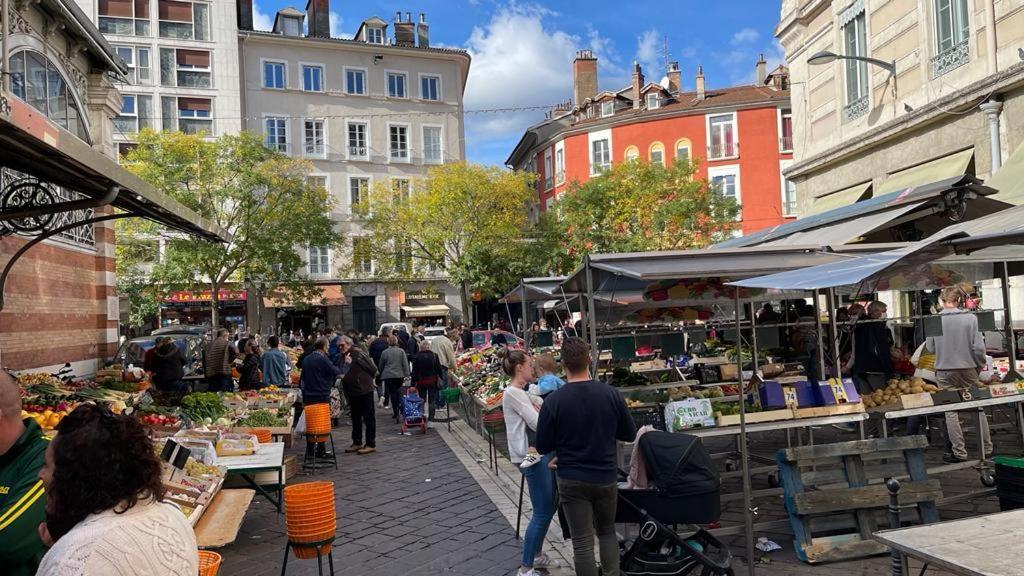Cosy And Calm In Grenoble City Heart With Free And Large Parking Q-Park Chavant Buitenkant foto