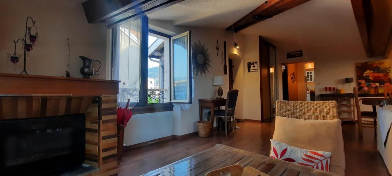 Cosy And Calm In Grenoble City Heart With Free And Large Parking Q-Park Chavant Buitenkant foto